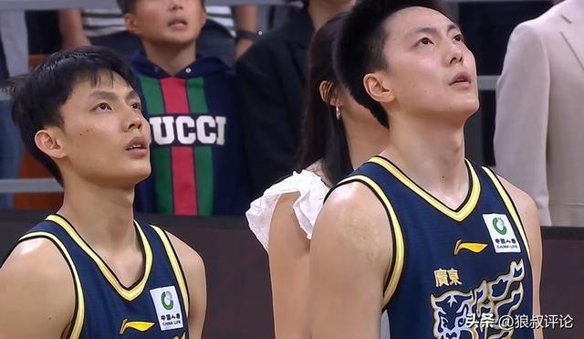 星空体育-在说谁？徐杰：我们上半场有能力追回来 但就是差一口气